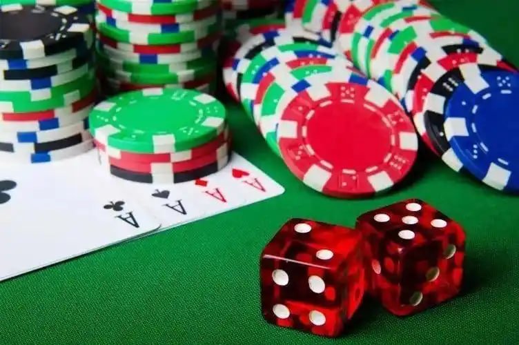 ဘောလုံးလောင်းကစား odds ဇယားနှင့် live betting မြင်ကွင်း